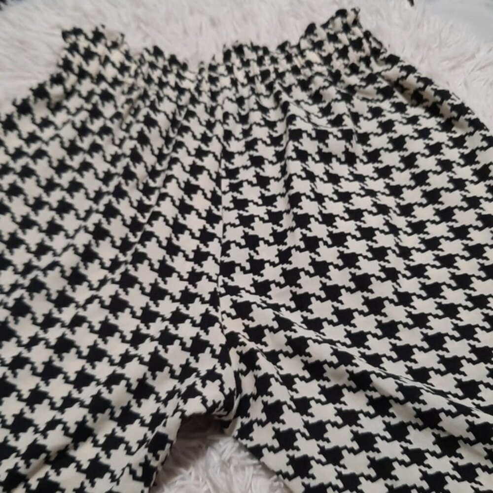 Shein Pants - Picture 2 of 5